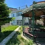 Jurnalist Apartment *