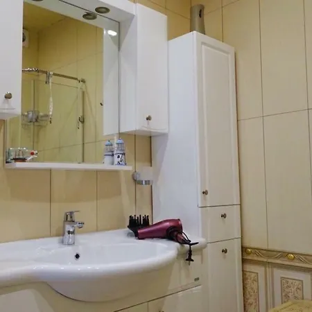 Jurnalist Apartment *